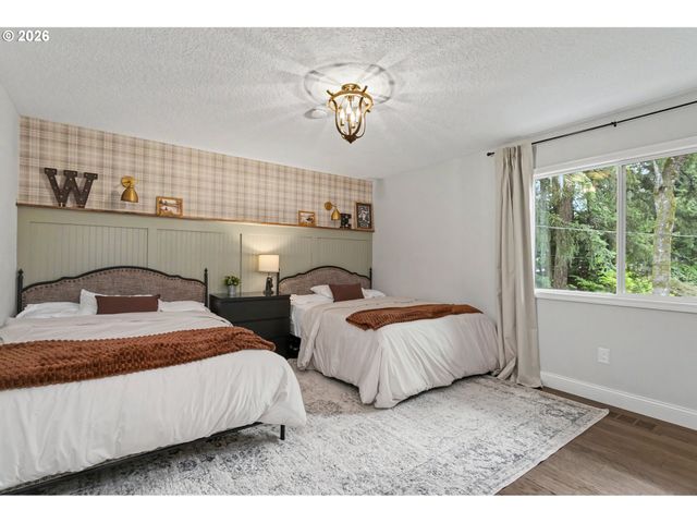 4004 MELISSA Dr, Lake Oswego, OR 97034