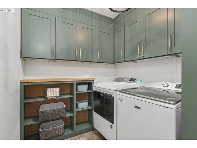 4004 MELISSA Dr, Lake Oswego, OR 97034