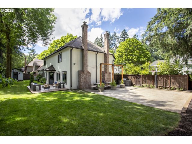 4004 MELISSA Dr, Lake Oswego, OR 97034