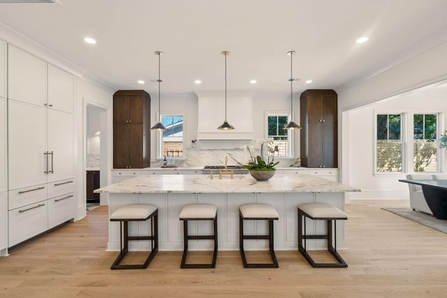 904 Randall Drive, Mount Pleasant, SC 29464