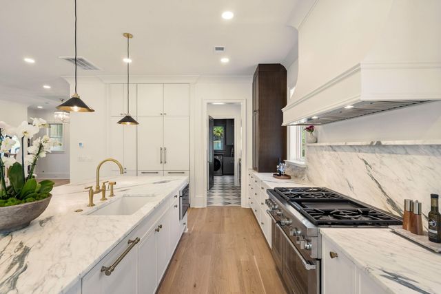 904 Randall Drive, Mount Pleasant, SC 29464