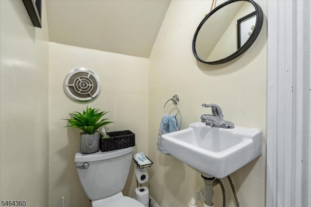1133 Hillside Ave, Plainfield City, NJ 07060