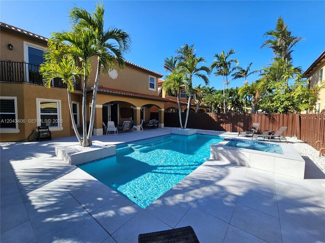 15561 SW 31st Ln 0, Miami, FL 33185