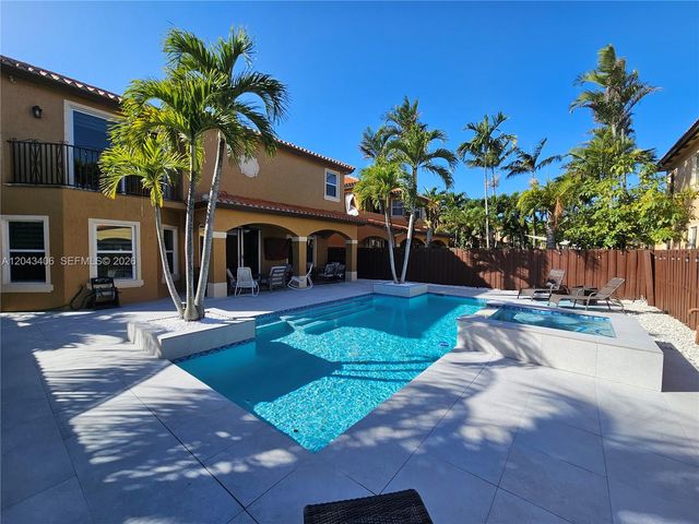 15561 SW 31st Ln 0, Miami, FL 33185