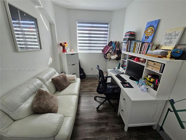 15561 SW 31st Ln 0, Miami, FL 33185