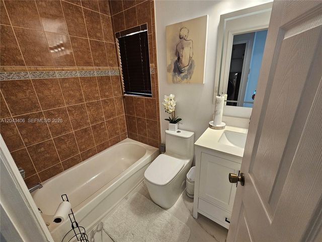 15561 SW 31st Ln 0, Miami, FL 33185