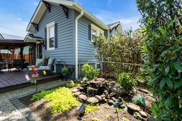 31 Windsor Court, Neptune City, NJ 07753