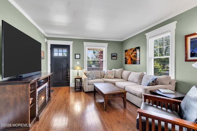 31 Windsor Court, Neptune City, NJ 07753