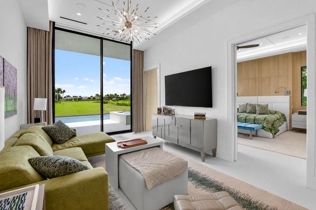 6960 Lake Estates Court, Boca Raton, FL 33496