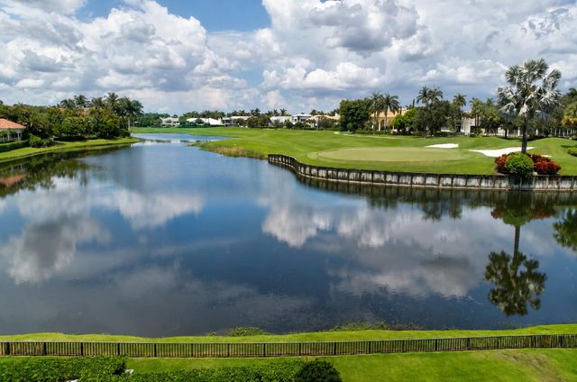 6960 Lake Estates Court, Boca Raton, FL 33496