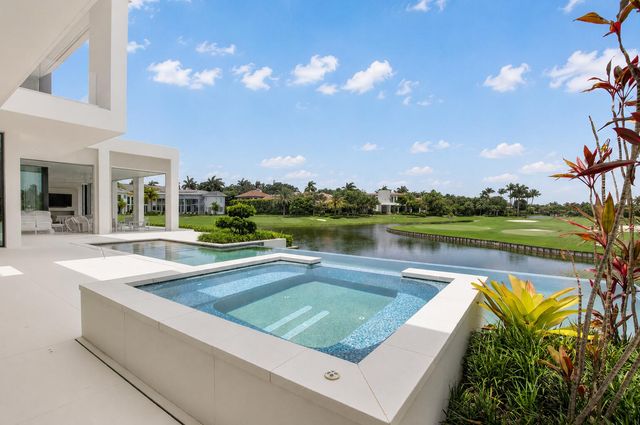 6960 Lake Estates Court, Boca Raton, FL 33496