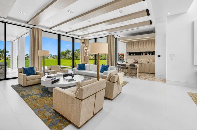 6960 Lake Estates Court, Boca Raton, FL 33496
