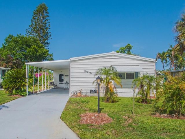 42 Village Lane, Jensen Beach, FL 34957