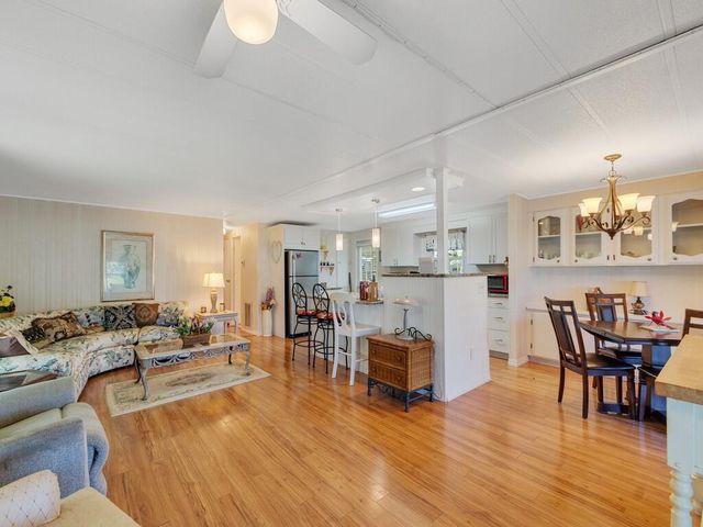42 Village Lane, Jensen Beach, FL 34957