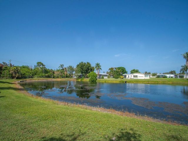 42 Village Lane, Jensen Beach, FL 34957