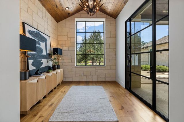 19101 Sean Avery PATH, Spicewood, TX 78669