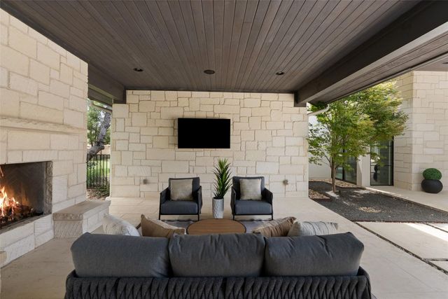 19101 Sean Avery PATH, Spicewood, TX 78669