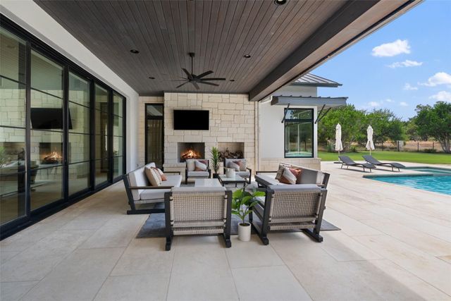 19101 Sean Avery PATH, Spicewood, TX 78669