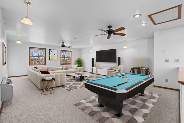 860 Juniper Drive, Waterloo, IA 50702