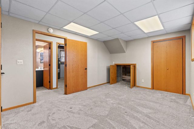 860 Juniper Drive, Waterloo, IA 50702