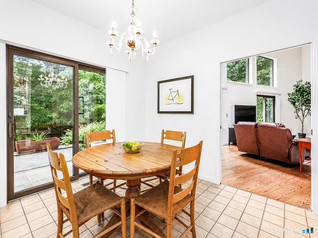 5 Dry River Court, Redding, CT 06896