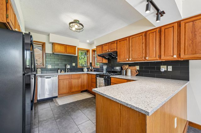 9040 152nd Street N, Hugo, MN 55038