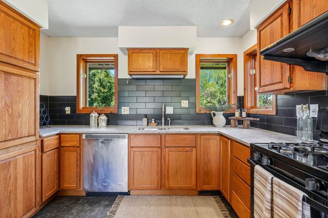 9040 152nd Street N, Hugo, MN 55038