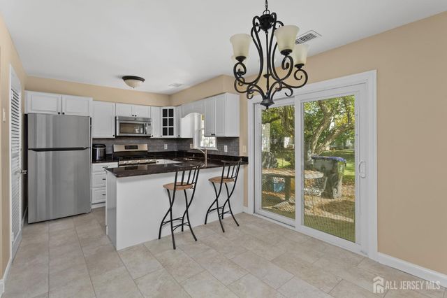 127 Baron Lane, East Brunswick, NJ 08816