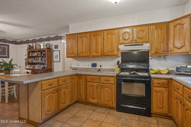 109 Charwood Drive, Poplarville, MS 39470