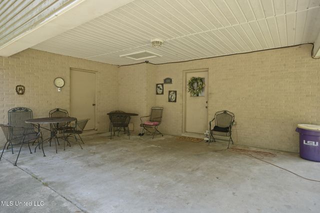 109 Charwood Drive, Poplarville, MS 39470