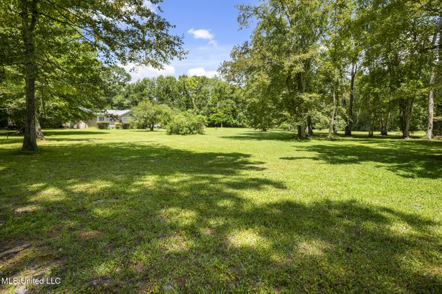 109 Charwood Drive, Poplarville, MS 39470