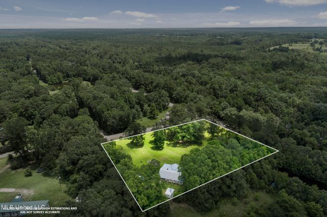 109 Charwood Drive, Poplarville, MS 39470
