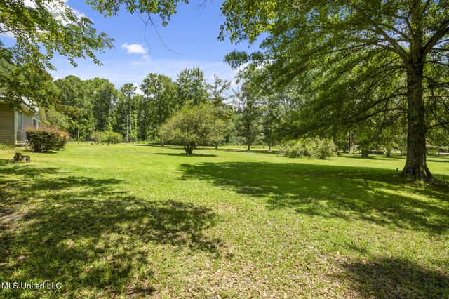 109 Charwood Drive, Poplarville, MS 39470
