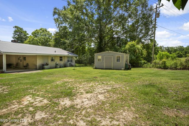 109 Charwood Drive, Poplarville, MS 39470