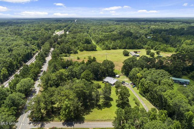 109 Charwood Drive, Poplarville, MS 39470
