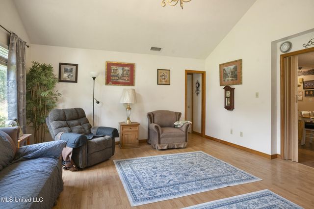 109 Charwood Drive, Poplarville, MS 39470