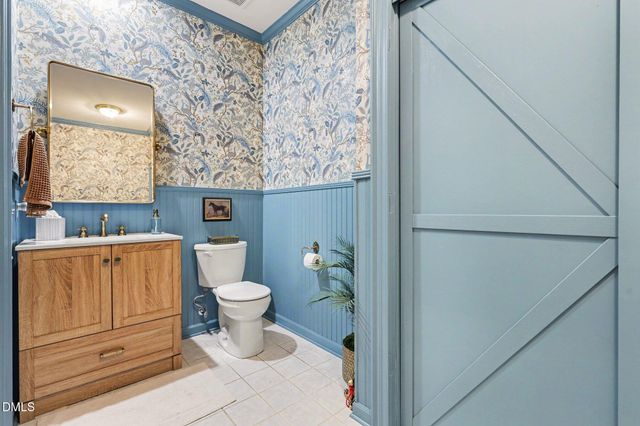 7530 Lead Mine Road 202, Raleigh, NC 27615