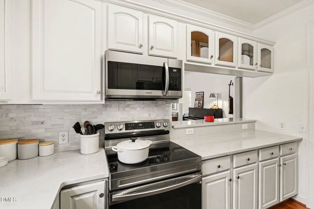 7530 Lead Mine Road 202, Raleigh, NC 27615