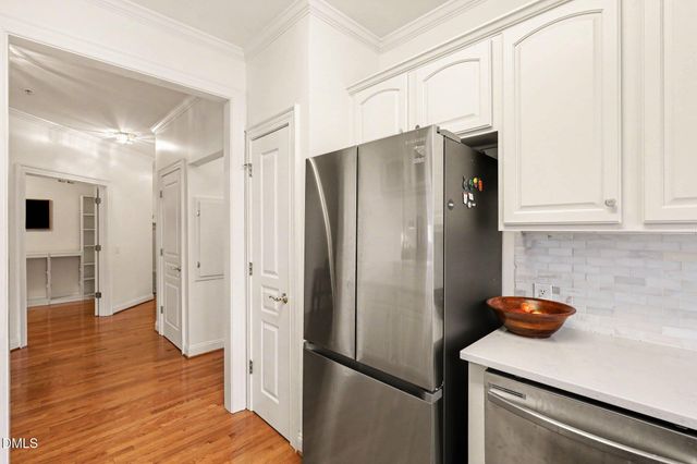 7530 Lead Mine Road 202, Raleigh, NC 27615