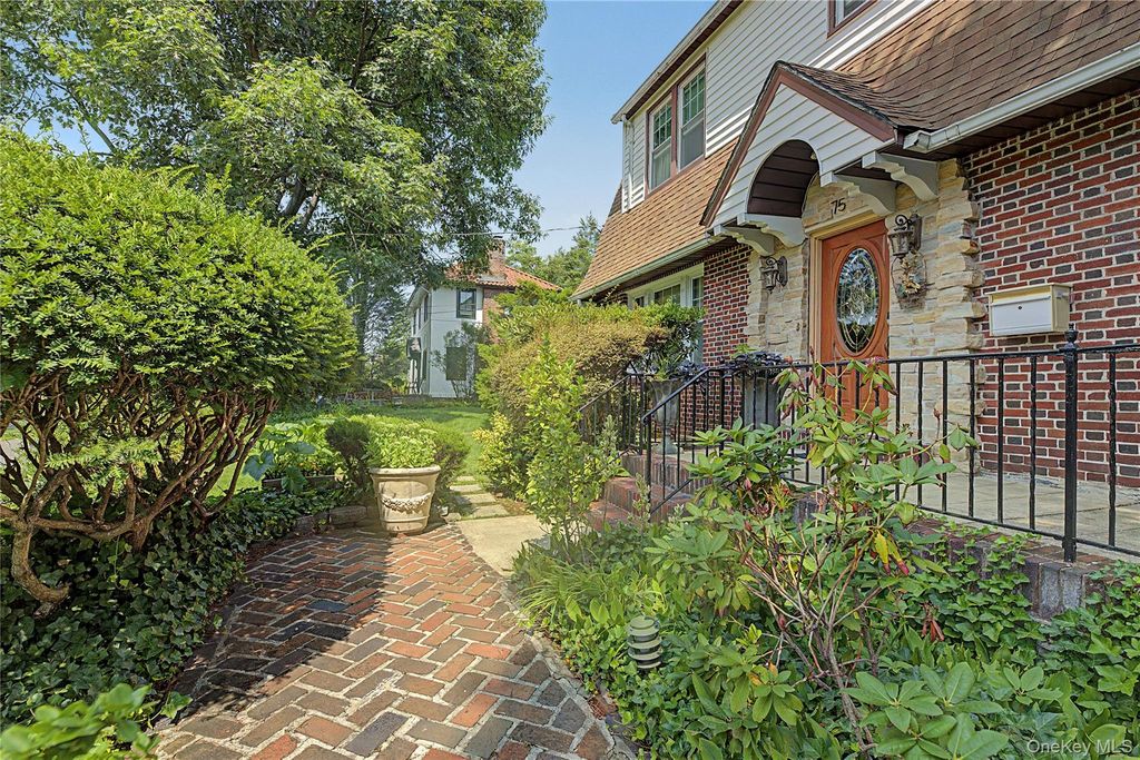 75 Sycamore Avenue, Mount Vernon, NY 10553 — photo 2