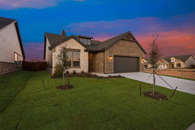 1245 Comal Lane, Springtown, TX 76082
