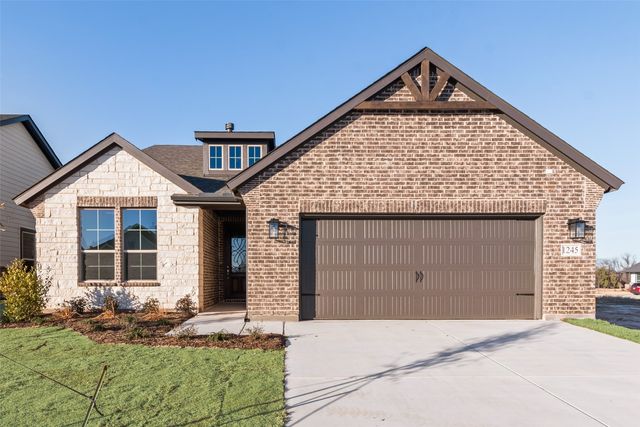 1245 Comal Lane, Springtown, TX 76082