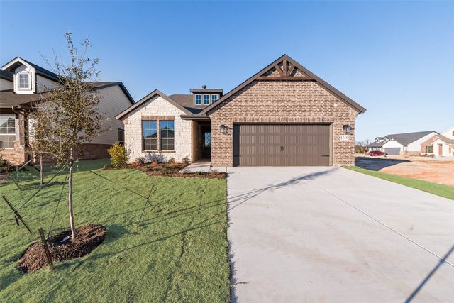 1245 Comal Lane, Springtown, TX 76082