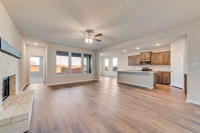 1245 Comal Lane, Springtown, TX 76082