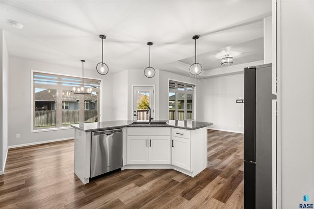 3620 E High Plains Cir Circle, Sioux Falls, SD 57108