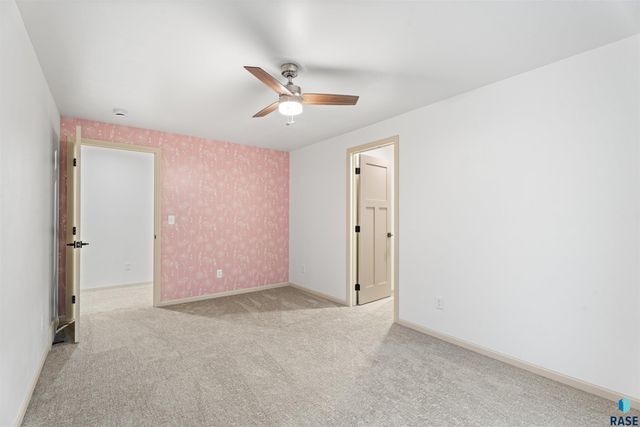 3620 E High Plains Cir Circle, Sioux Falls, SD 57108