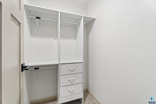 3620 E High Plains Cir Circle, Sioux Falls, SD 57108