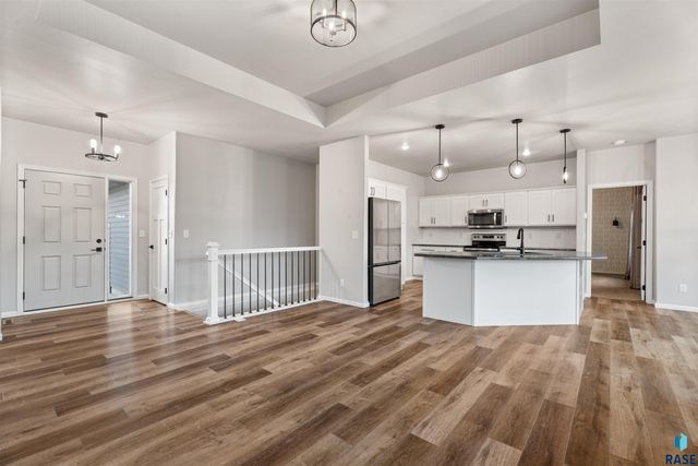 3620 E High Plains Cir Circle, Sioux Falls, SD 57108