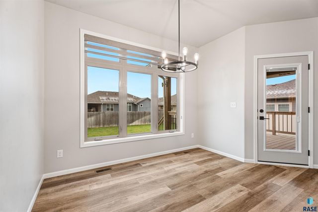 3620 E High Plains Cir Circle, Sioux Falls, SD 57108