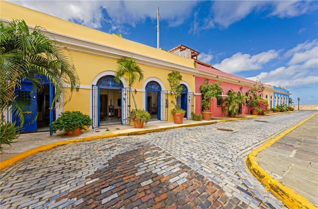 10 MCARTHUR STREET, San Juan, PR 00901